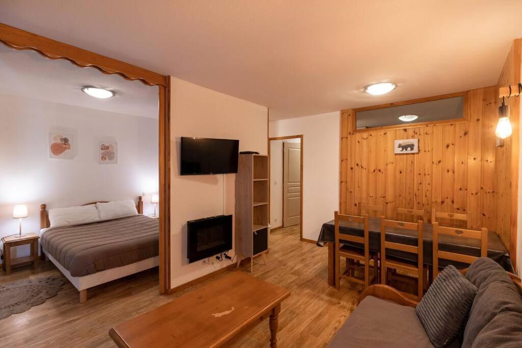 Апартаменты T2 + Coin Montagne - Wifi/Piscine - Les Orres 1800 Экстерьер фото
